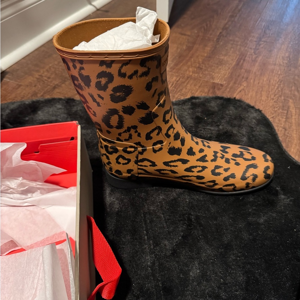 Hunter Leopard Print Winter Rain Boots